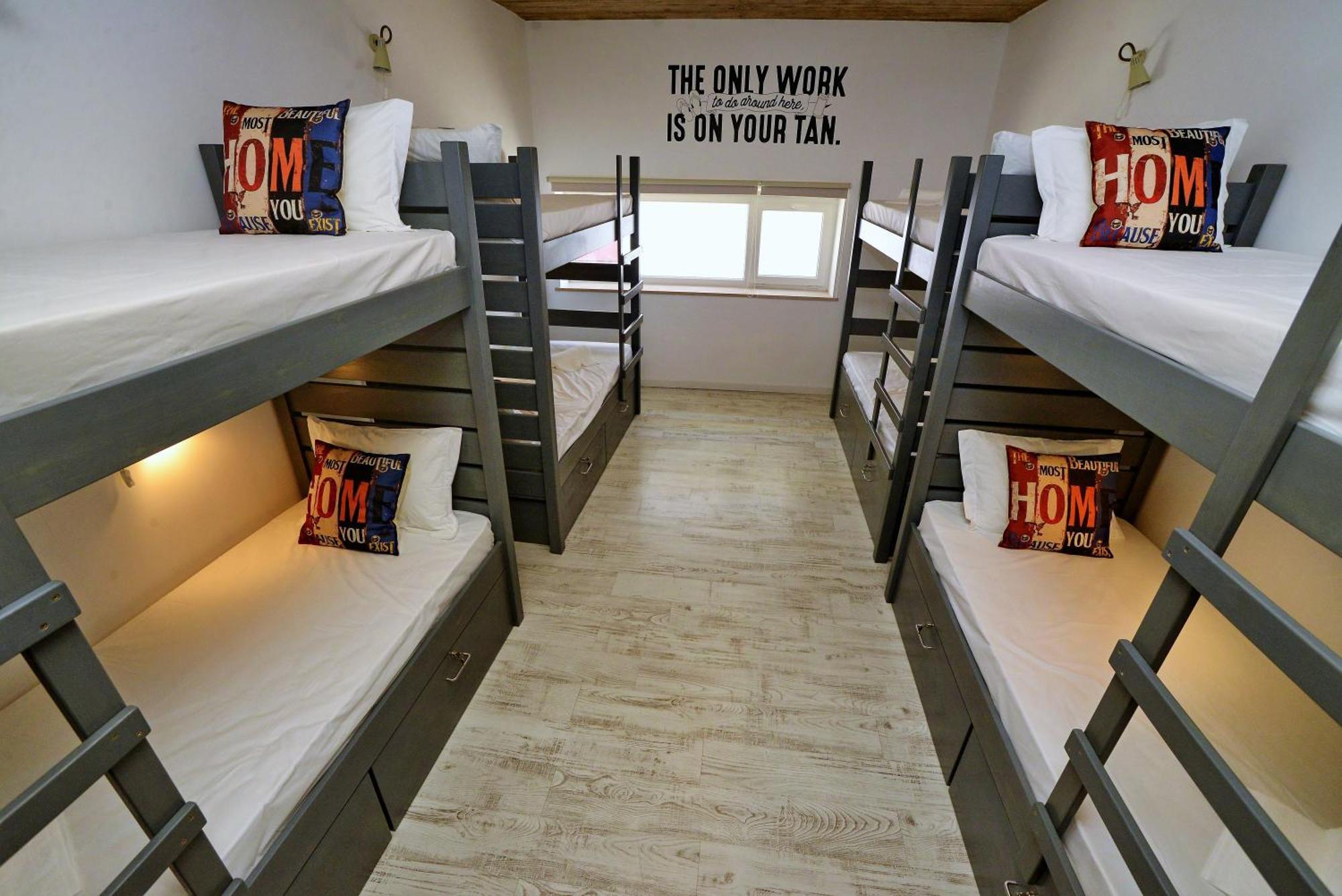 Son Of A Beach Hostel Albufeira Room photo
